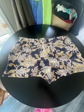 LOFT Black High-Waist Floral Print Women’s Shorts